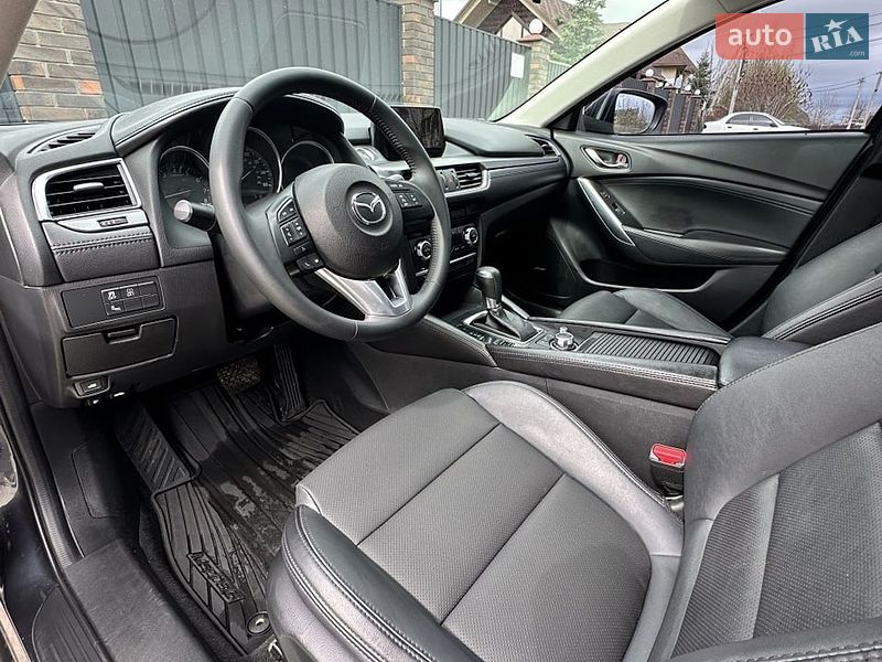 Седан Mazda 6 2016 в Білогородці