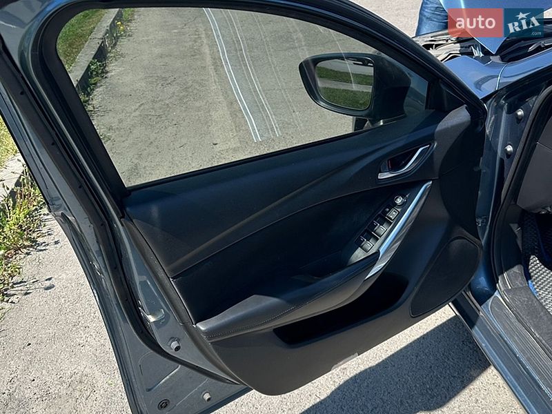 Седан Mazda 6 2015 в Львове