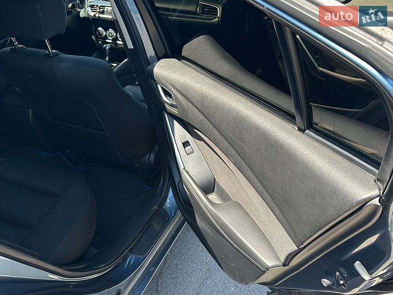 Седан Mazda 6 2015 в Львове