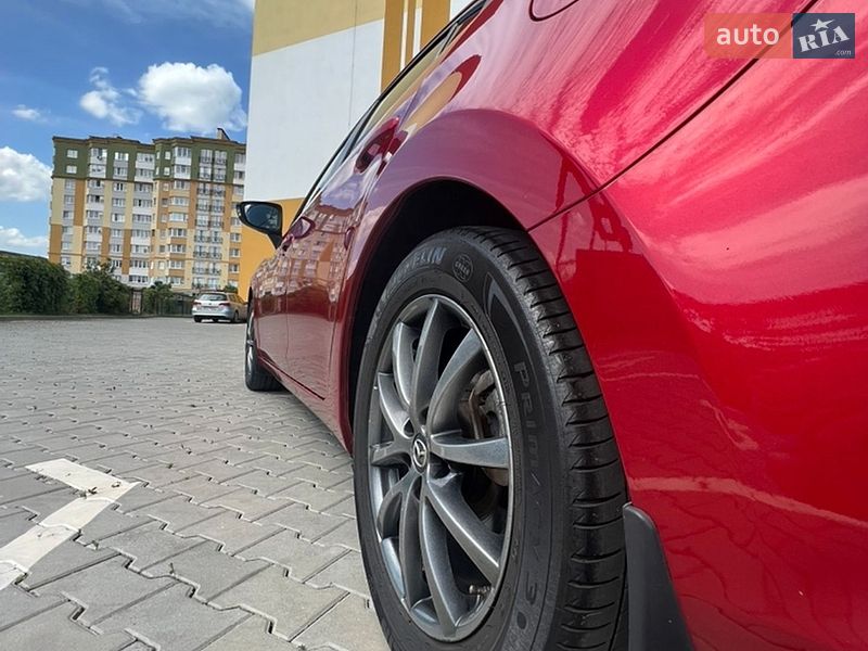 Седан Mazda 6 2014 в Луцке