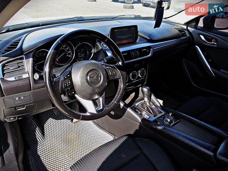 Седан Mazda 6 2014 в Черкассах