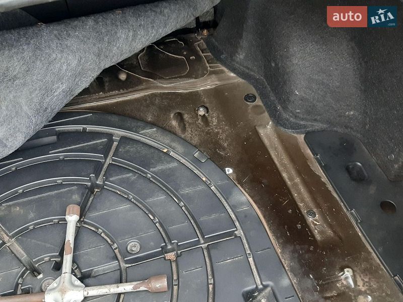Седан Mazda 6 2003 в Броварах