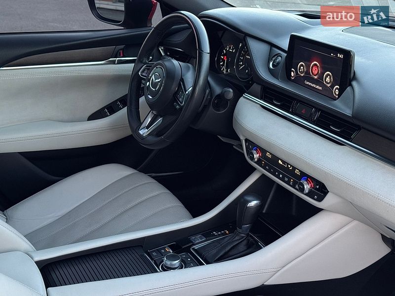 Седан Mazda 6 2019 в Киеве