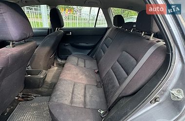 Универсал Mazda 6 2003 в Киеве