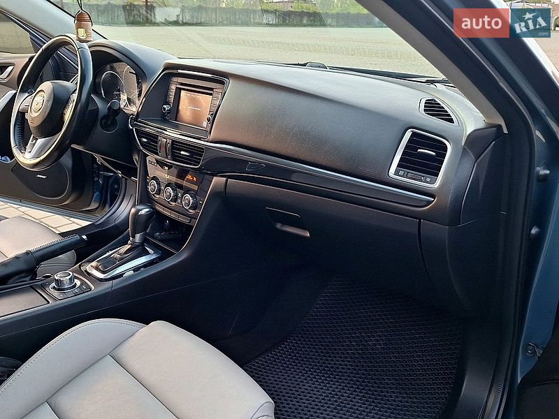 Седан Mazda 6 2014 в Одессе