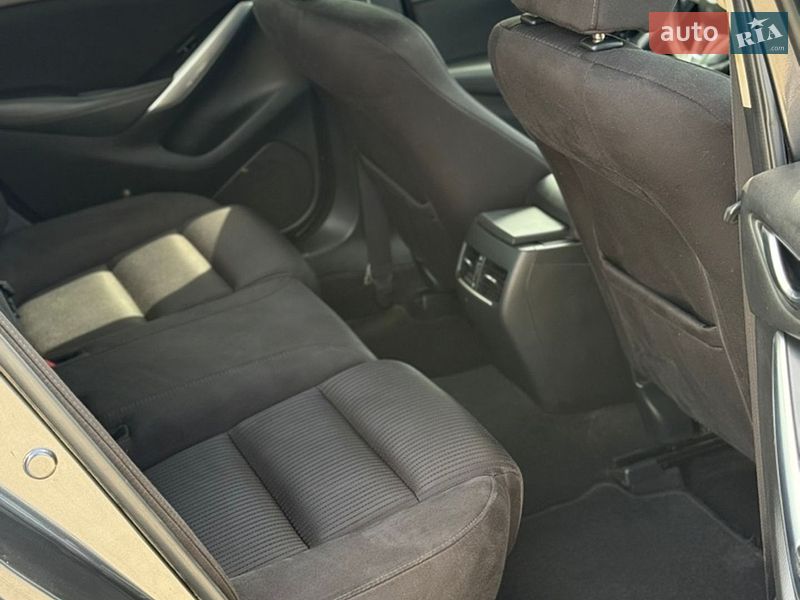 Седан Mazda 6 2013 в Сокале