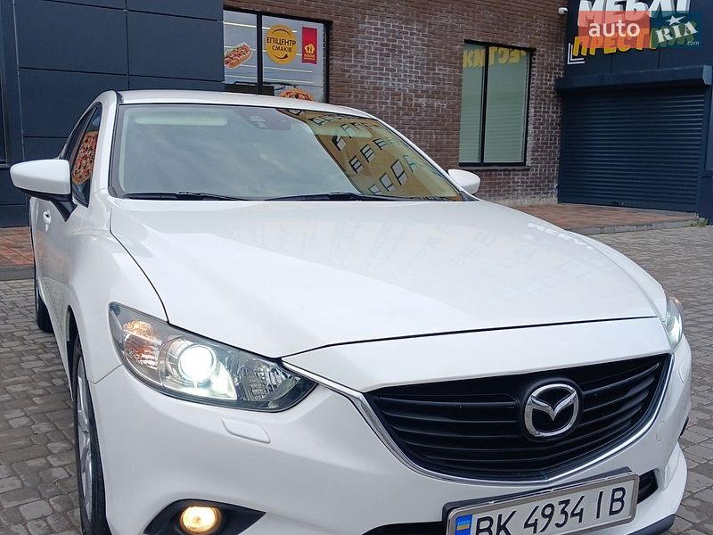 Седан Mazda 6 2013 в Нетешине