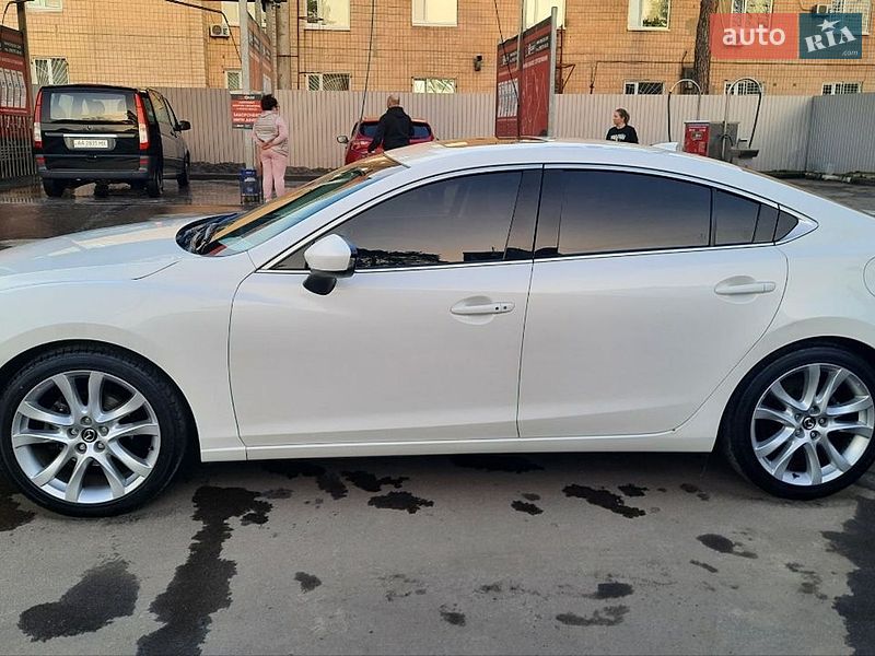 Седан Mazda 6 2014 в Києві