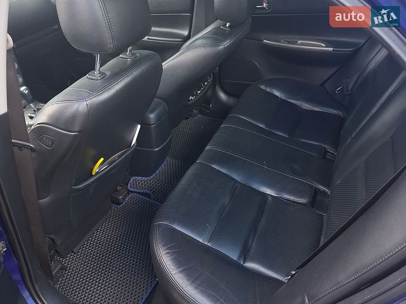 Седан Mazda 6 2004 в Киеве