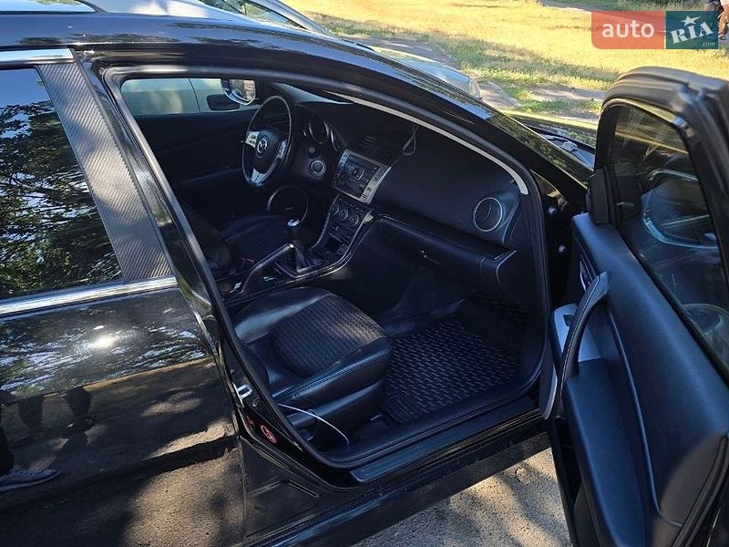 Універсал Mazda 6 2009 в Миколаєві