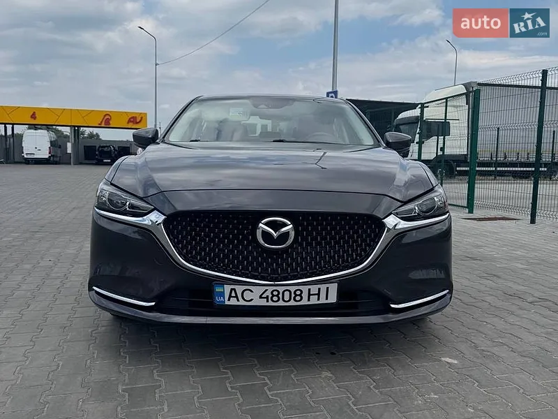 Mazda 6