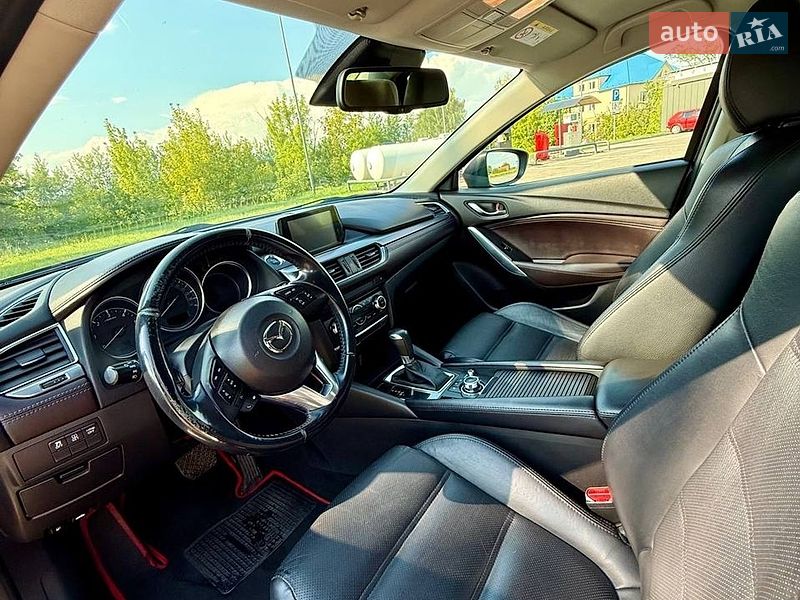 Седан Mazda 6 2016 в Львові