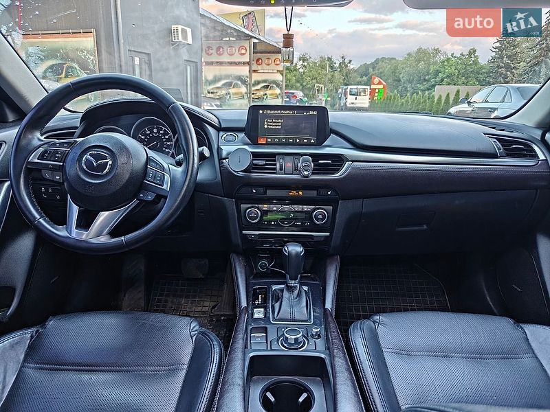 Седан Mazda 6 2016 в Черновцах
