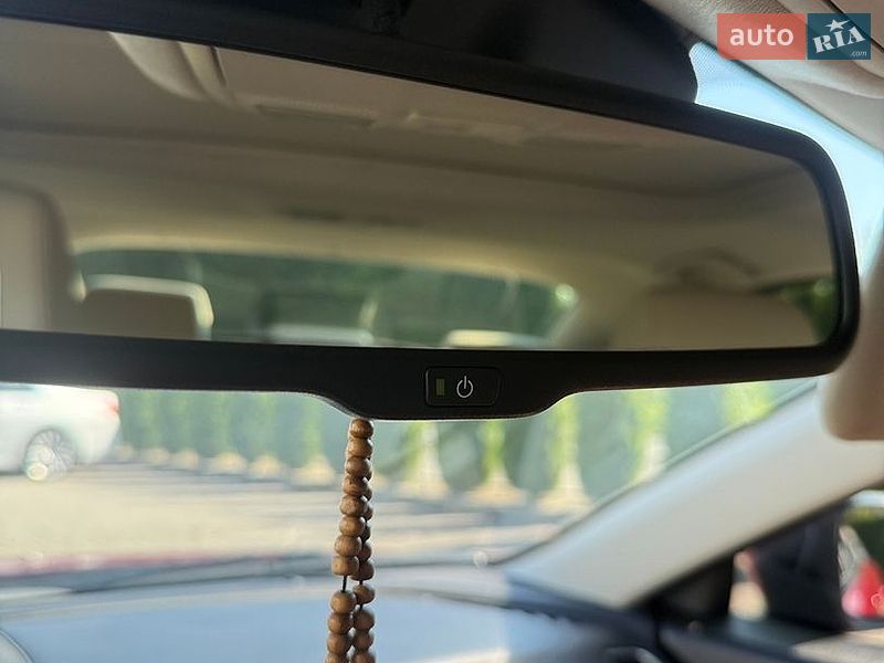 Седан Mazda 6 2013 в Чернівцях