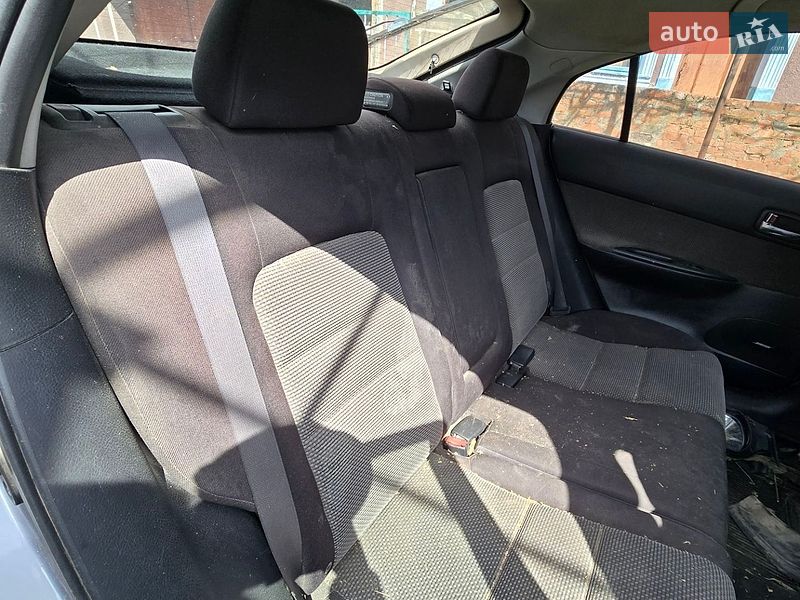 Лифтбек Mazda 6 2005 в Каменец-Подольском