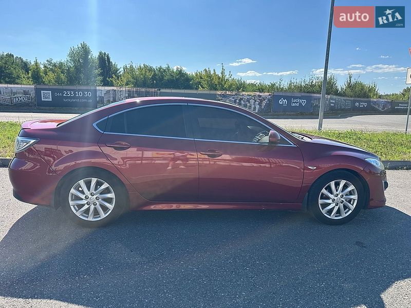 Седан Mazda 6 2010 в Киеве