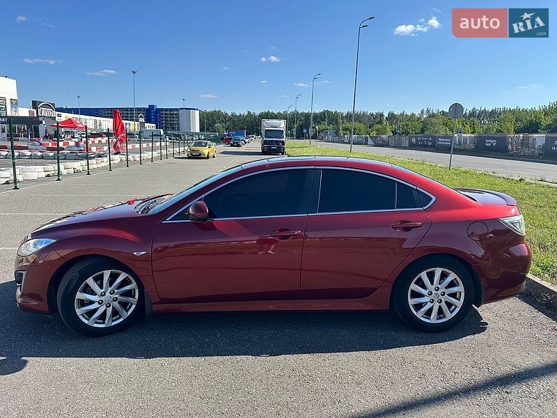 Седан Mazda 6 2010 в Киеве