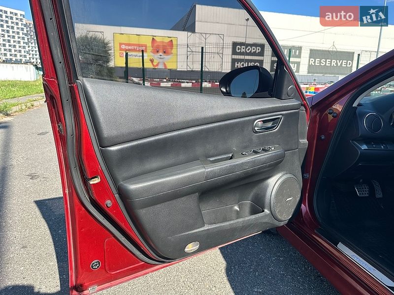 Седан Mazda 6 2010 в Киеве