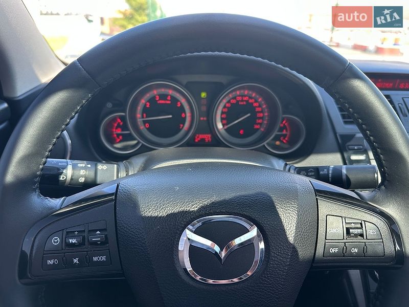 Седан Mazda 6 2010 в Киеве