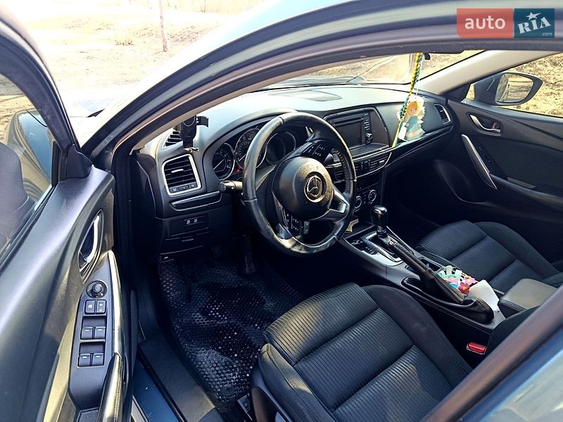 Седан Mazda 6 2014 в Малине