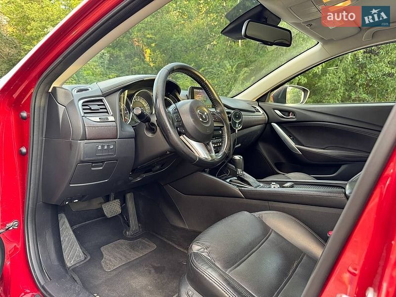 Седан Mazda 6 2016 в Киеве