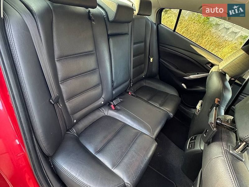 Седан Mazda 6 2016 в Киеве