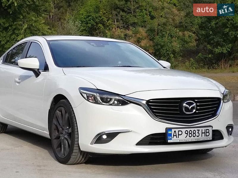 Седан Mazda 6 2016 в Днепре