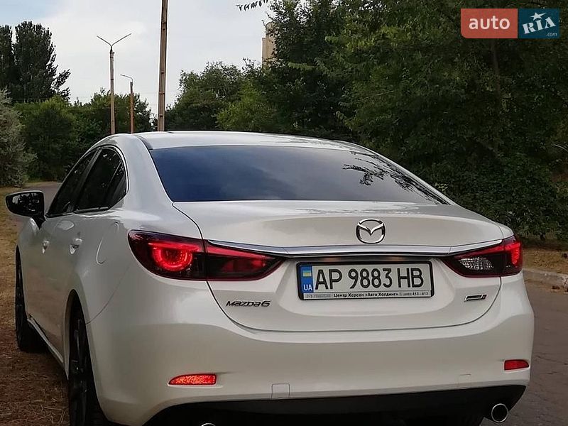 Седан Mazda 6 2016 в Днепре