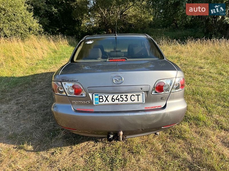 Седан Mazda 6 2004 в Остроге
