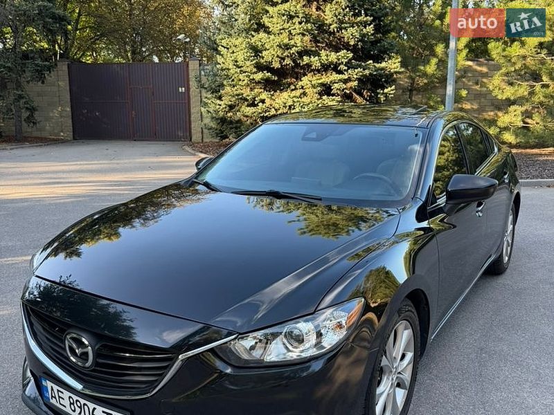 Седан Mazda 6 2016 в Днепре