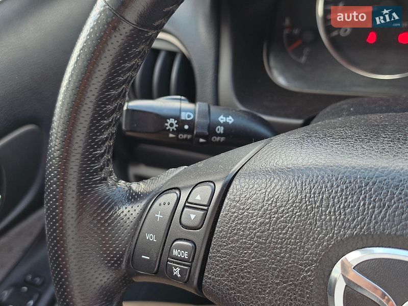 Седан Mazda 6 2005 в Тернополі