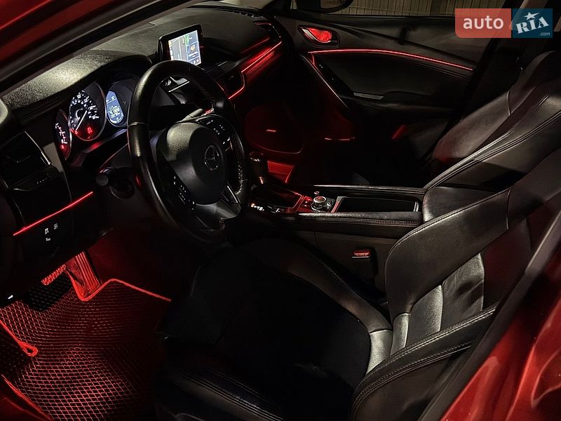Седан Mazda 6 2016 в Львові
