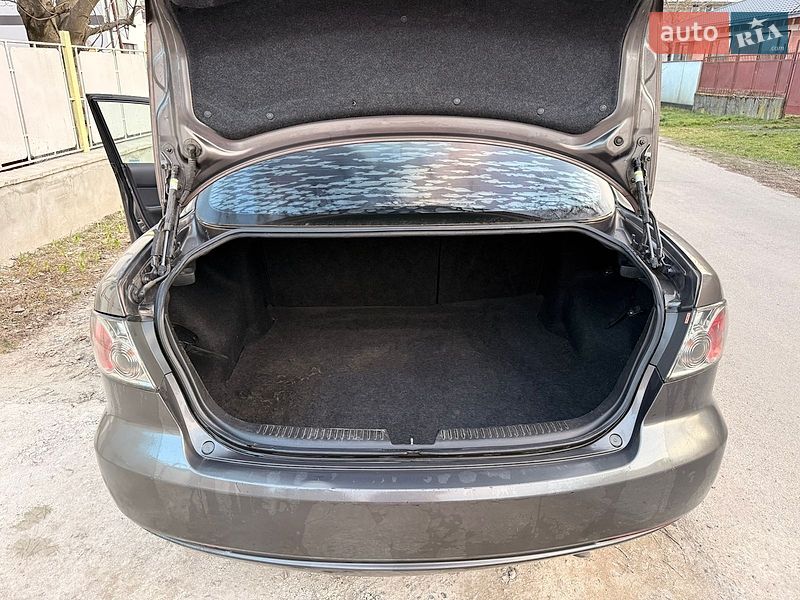 Седан Mazda 6 2005 в Ужгороді