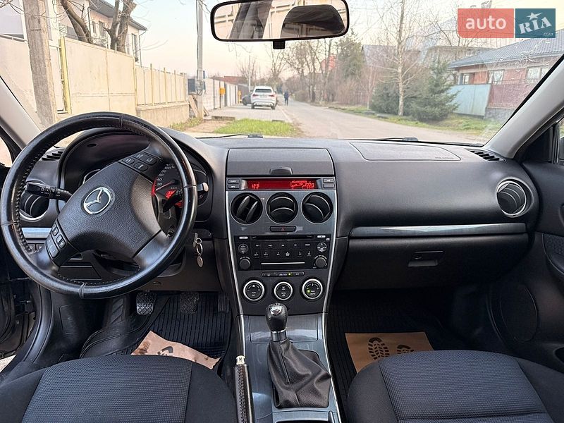 Седан Mazda 6 2005 в Ужгороді