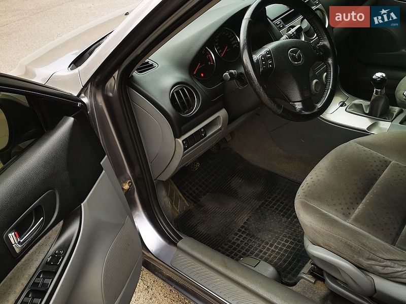 Седан Mazda 6 2002 в Хмельнике