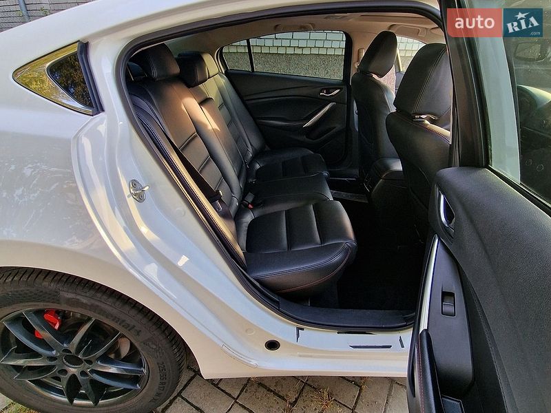 Седан Mazda 6 2013 в Дніпрі