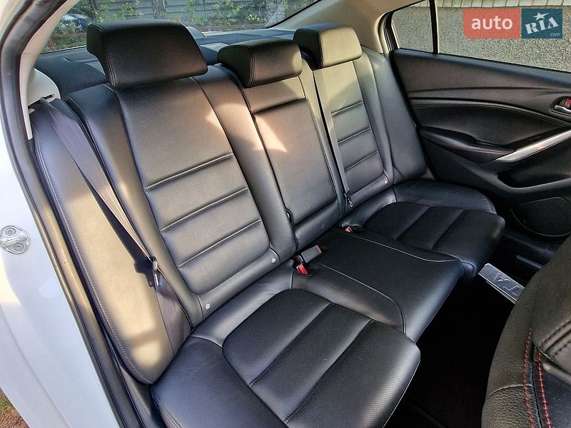 Седан Mazda 6 2013 в Дніпрі