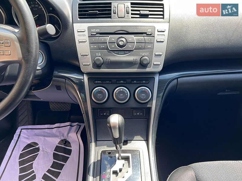 Седан Mazda 6 2008 в Ровно