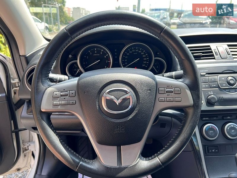 Седан Mazda 6 2008 в Ровно