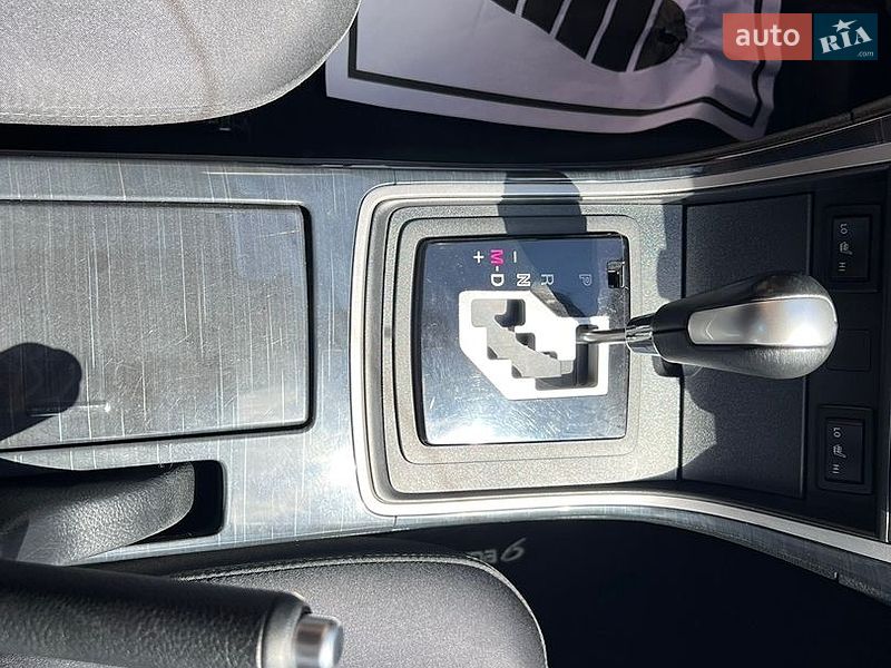 Седан Mazda 6 2008 в Ровно