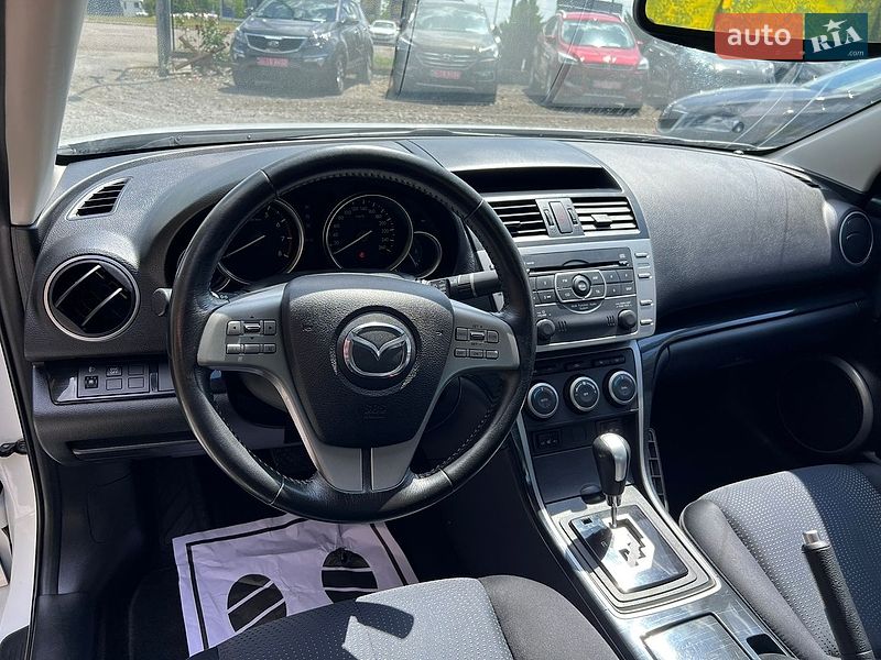 Седан Mazda 6 2008 в Ровно