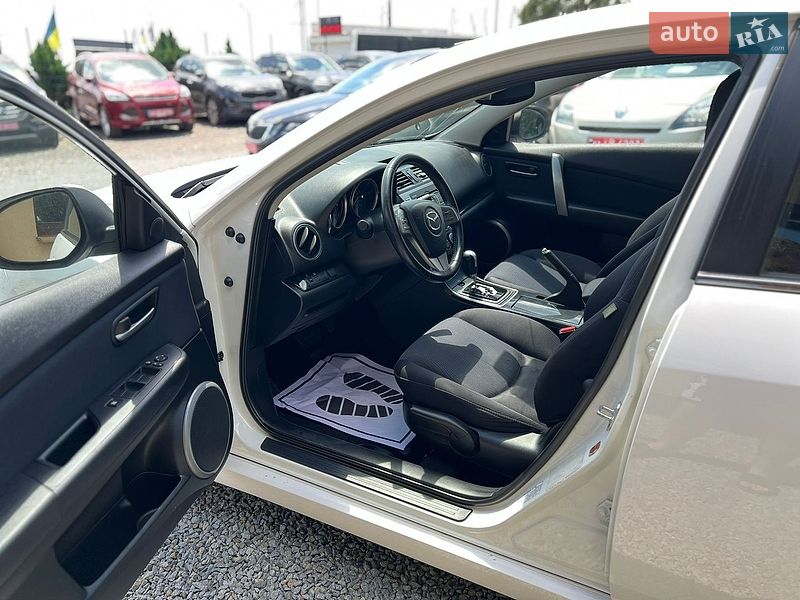 Седан Mazda 6 2008 в Ровно