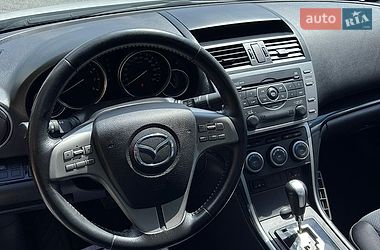 Седан Mazda 6 2008 в Ровно