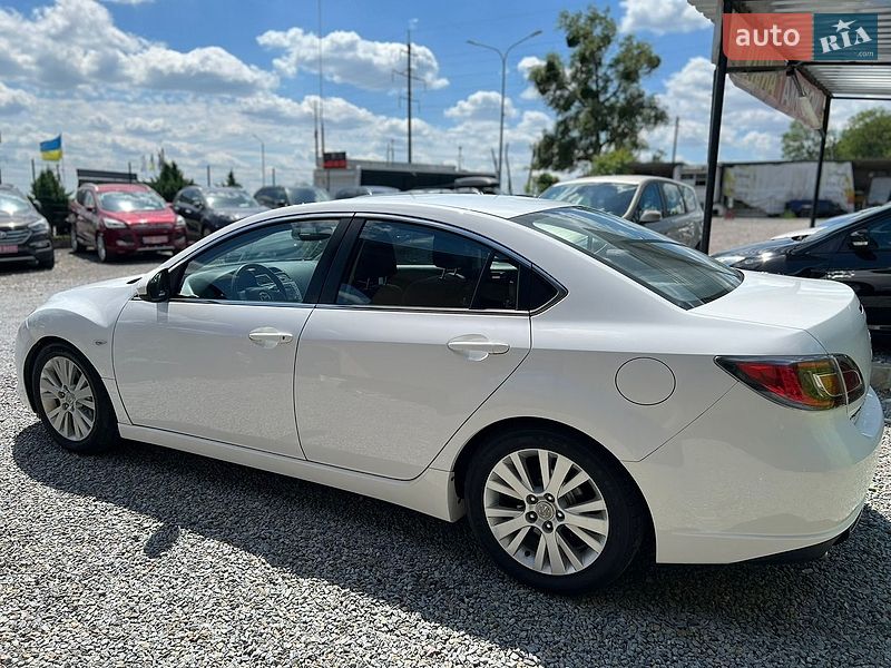 Седан Mazda 6 2008 в Ровно
