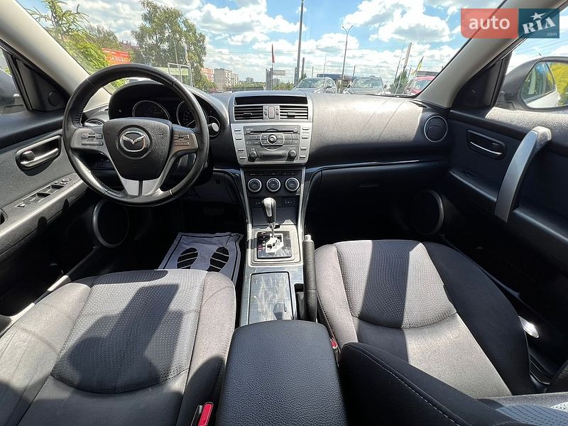 Седан Mazda 6 2008 в Ровно