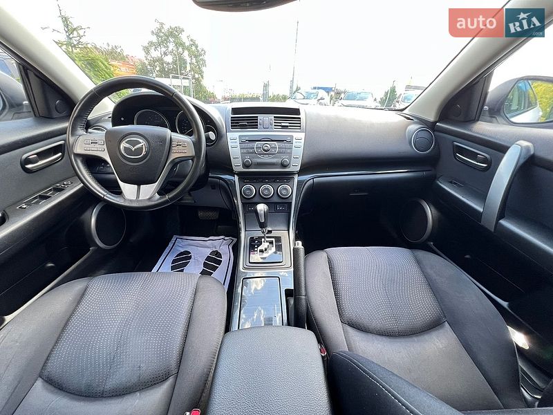 Седан Mazda 6 2008 в Ровно