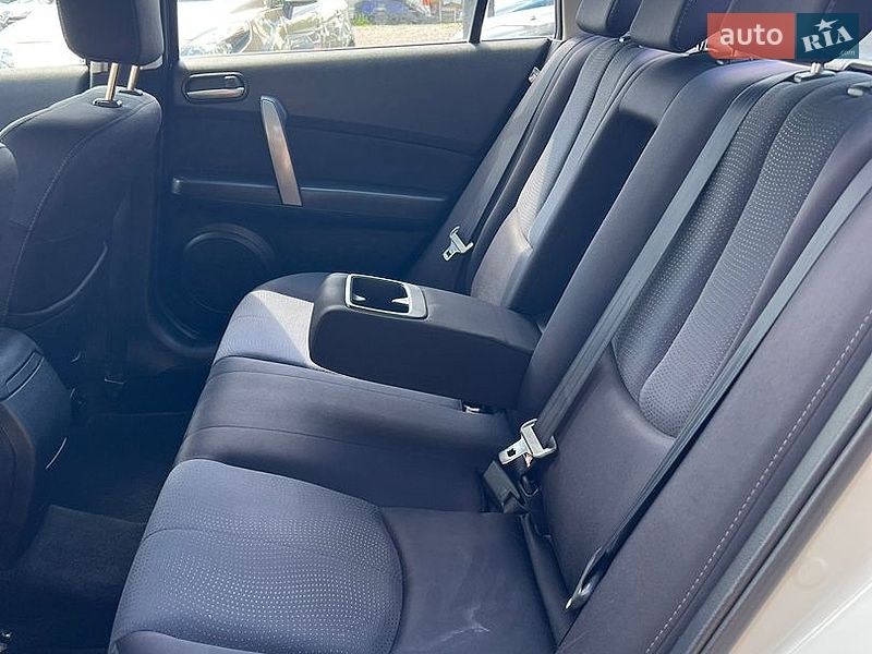 Седан Mazda 6 2008 в Ровно