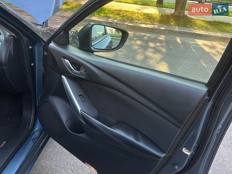 Седан Mazda 6 2013 в Львове