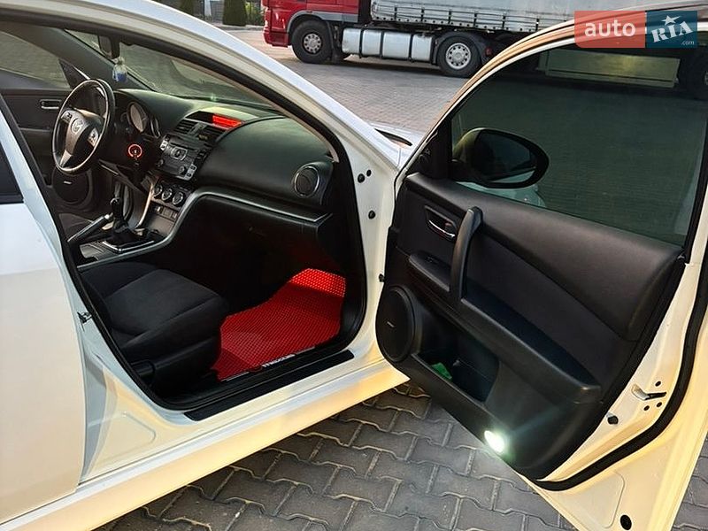 Універсал Mazda 6 2010 в Кременчуці