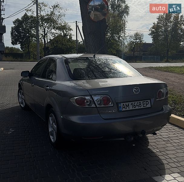 Седан Mazda 6 2003 в Коростене